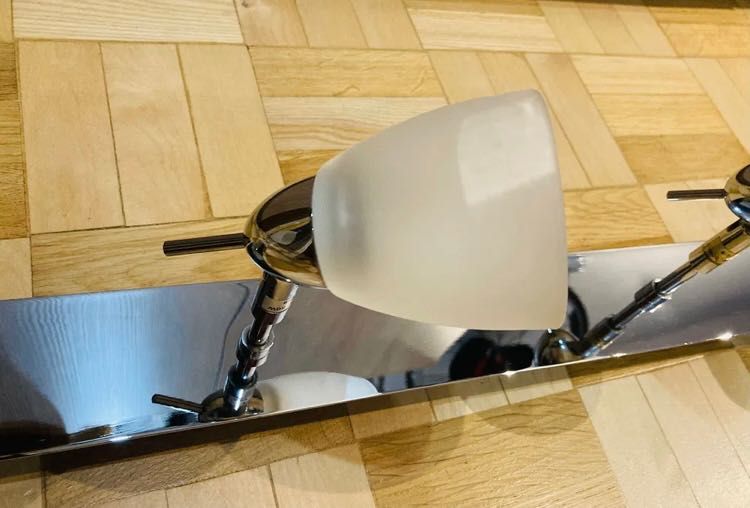 Lampa, listwa oświetleniowa