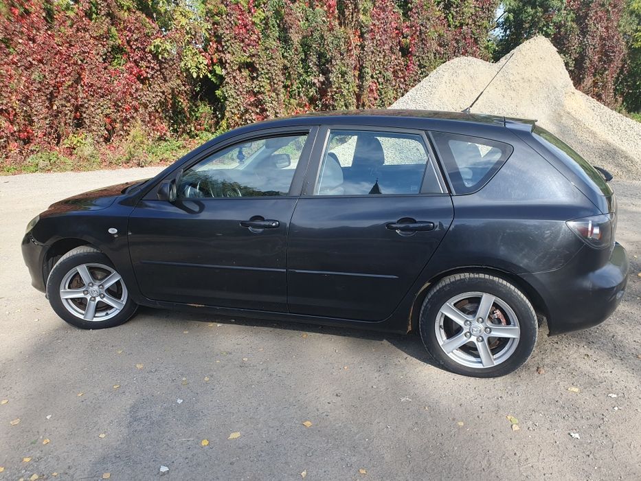 Mazda 3 hatchback 2005 rok 1.6 diesel  109 KM tani i oszczędny  samochód na dojazdy do pracy