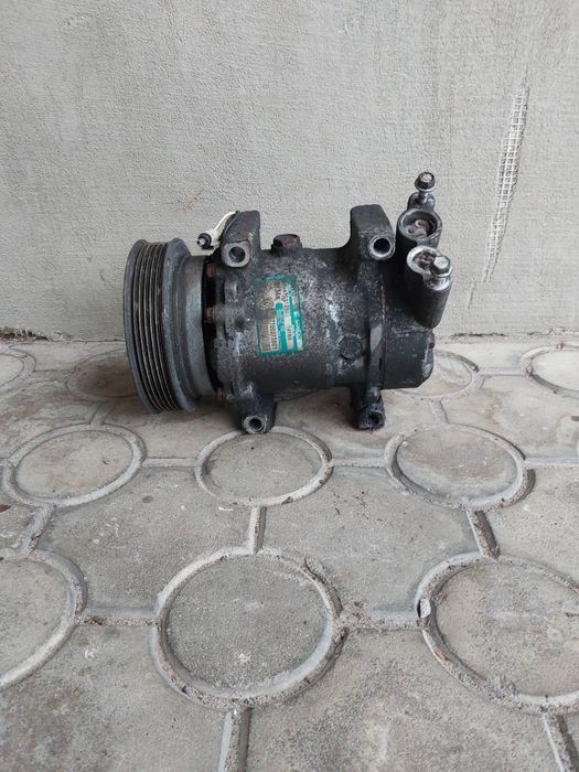 Компресор кондиціонера 1.5,1.9,2.0 DCI Renault K9K,M9R,F9Q