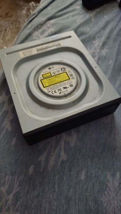 Obudowa akyga AKY003BK + zasilacz chieftec GPA-400S8 + napęd dvd
