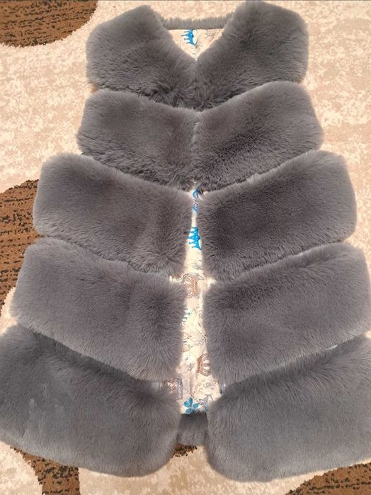 Жилетка безрукавка хутро