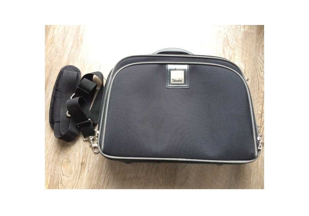 Офисная сумка для ноутбука отличного качества. Фирма Stratic