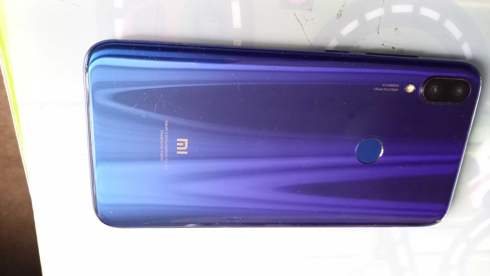 Xiaomi Mi Play неробочий (на запчастини)