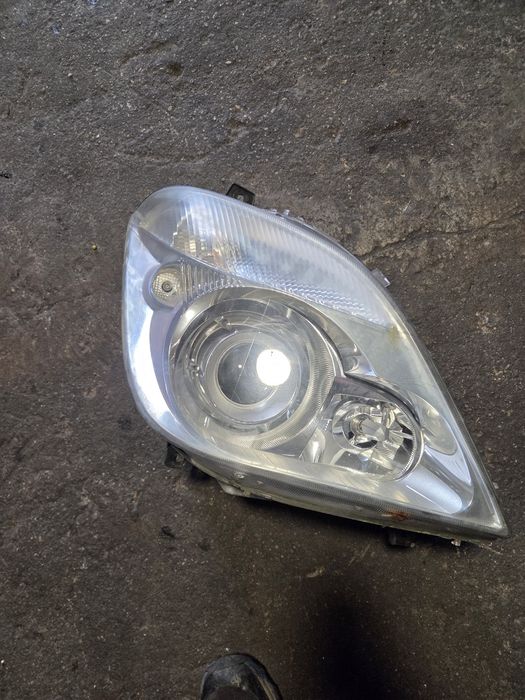 Lampa przód prawa mercedes sprinter 906 kompletna xenon 06r-12r