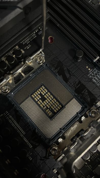 ASUS ROG Strix Z690-E Gaming Wi-Fi Материнська плата LGA 1700