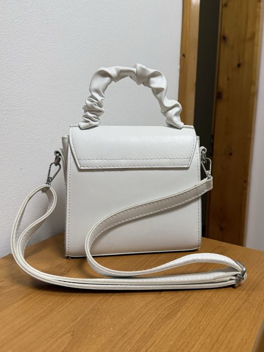 Жіноча сумка біла крос боді бренду likemood