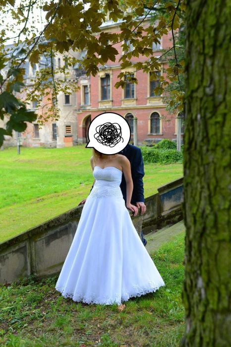 Suknia ślubna z bolerkiem