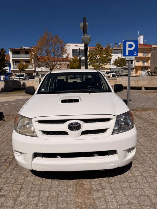 Toyota Hilux 2.5 D-4D 120cv | 2007 | 5 Lugares