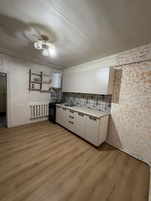 Продаж  частини будинку в центрі міста