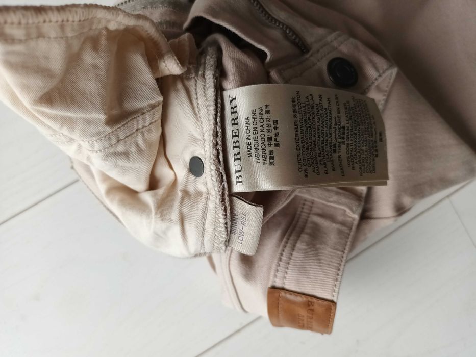 Spodnie jeansy beżowe Burberry