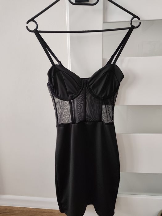 Sukienka mała czarna