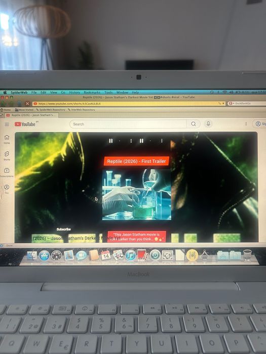 MacBook Pro A1181