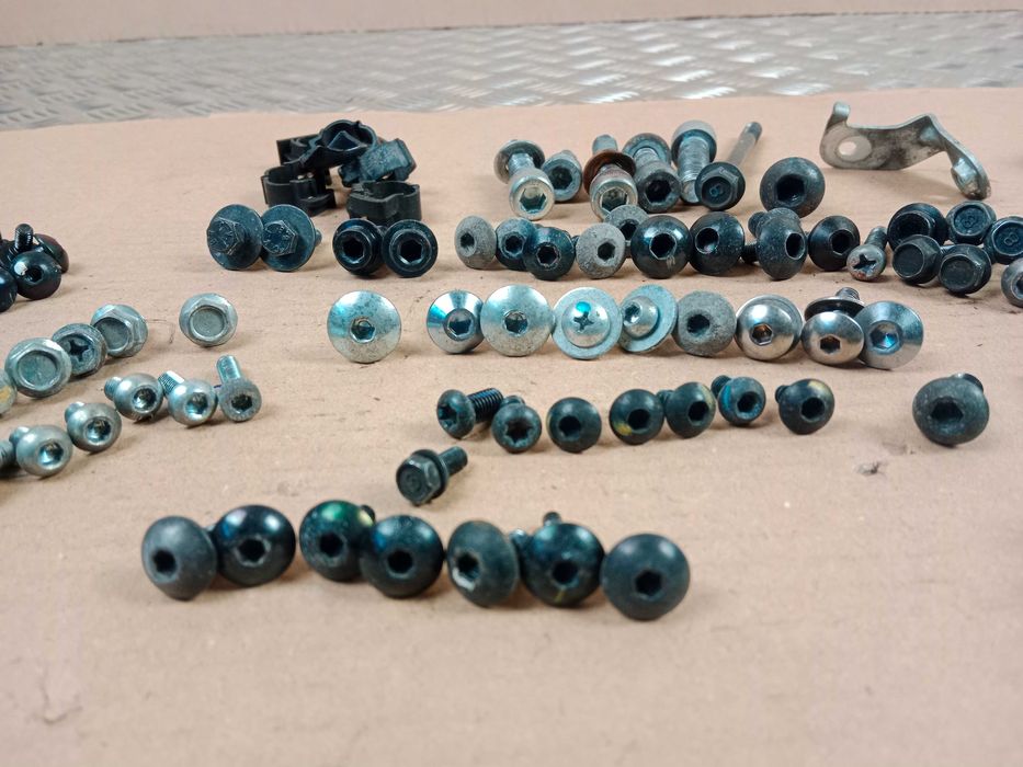 Yamaha MT-07 MT07 Tracer Śruby Śrubki 2018