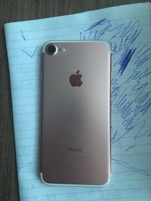 Iphone 7 Rose Gold 2/32 памяті