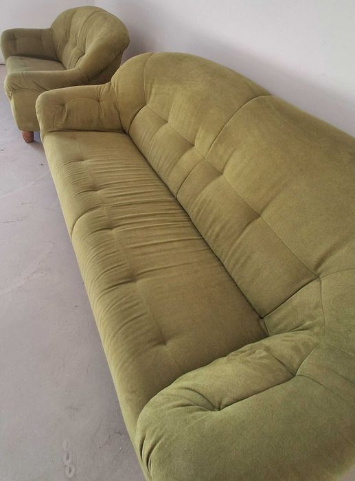 Kanapy , sofy zielone 3 +2 do pokoju, biura lub poczekalni kpl.