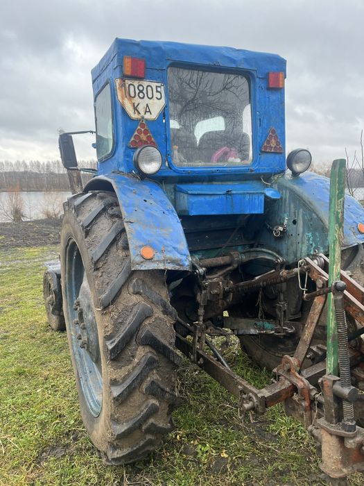 Трактор т-40 в хорошому стані
