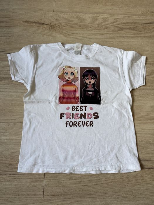 T-shirt Wednesday rozm.128