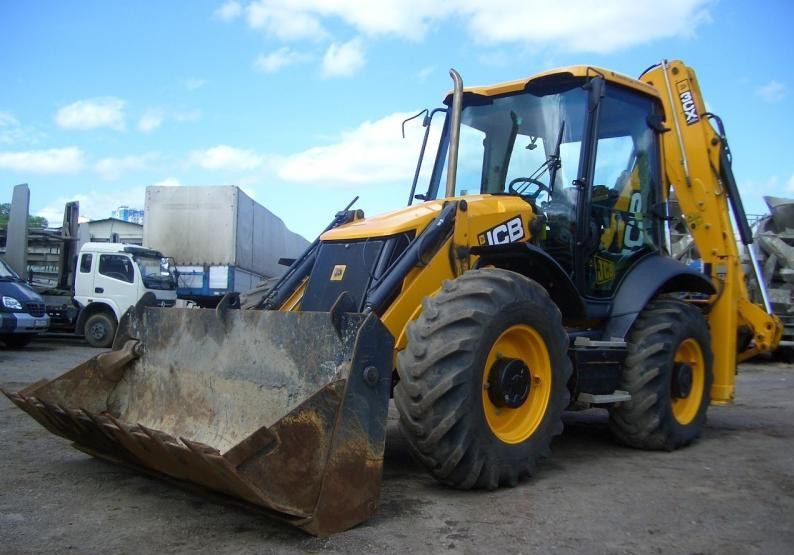 Эксковатор погрузчик.Гидромолот.Самосвал Полтава и область