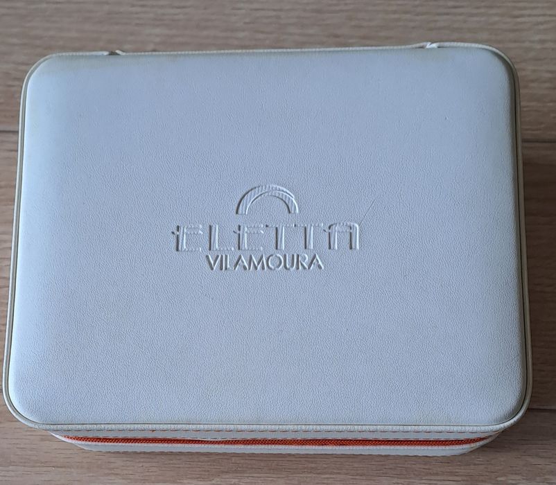 Relógio  ELETTA Vilamoura, com 5 Braceletes e 2 Aros. Como NOVO
Só entrego pessoalmente