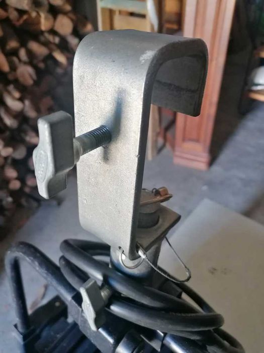 projetor de teatro ADB fresnel 1k