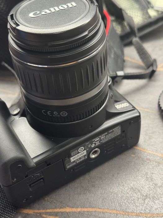 Câmara Canon 1000D