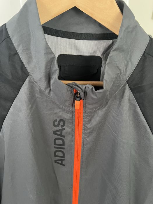 Casaco Corta Vento Golf Adidas como novo