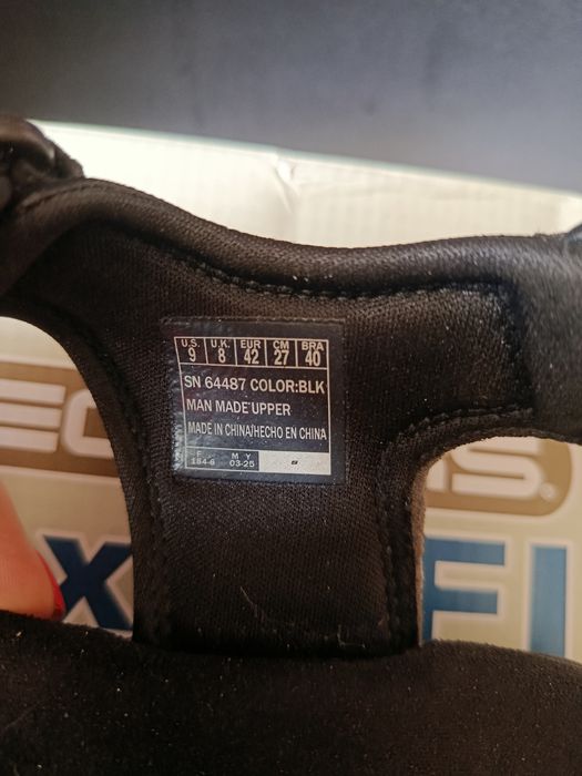 Skechers 42 розмір сандалі шльопанці спортивні босоніжки літні кроси