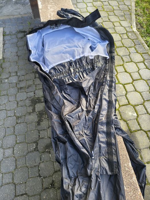 Sprzedam kombinezon motocyklowy