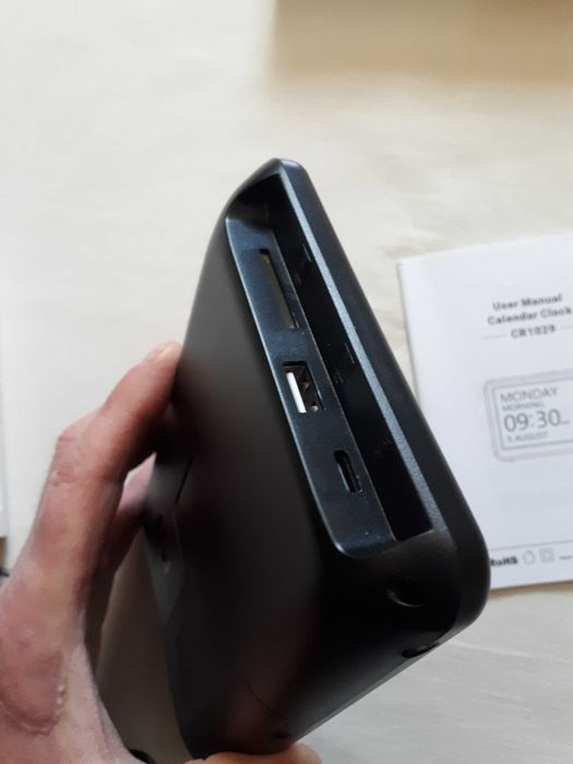 Цифровий  календар-годинник  моделі  CR1029