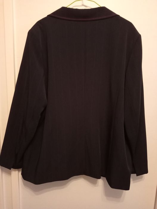 Żakiet w prążek 48/50