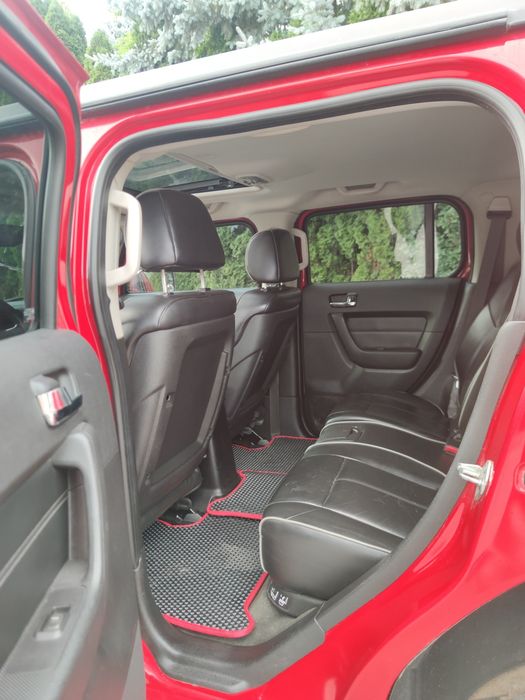 Hummer H3  v3. 7