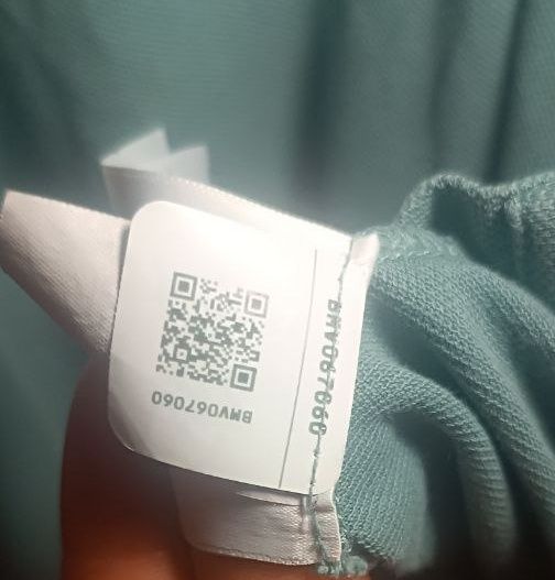 Футболка від бренду The NORTH Face