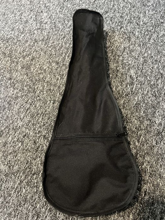 Ukulele koncertowe z akcesoriami Harley Benton