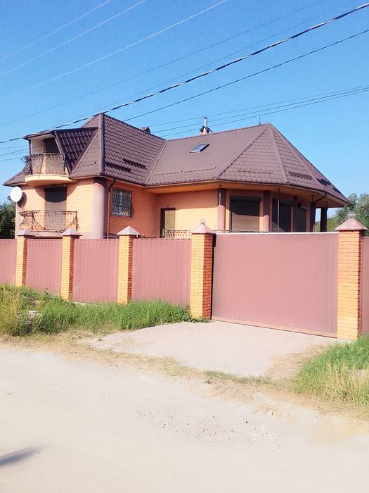 Продається коттедж,Нові Петрівці.Польовий.Новий,ніхто не жив.Моноліт.