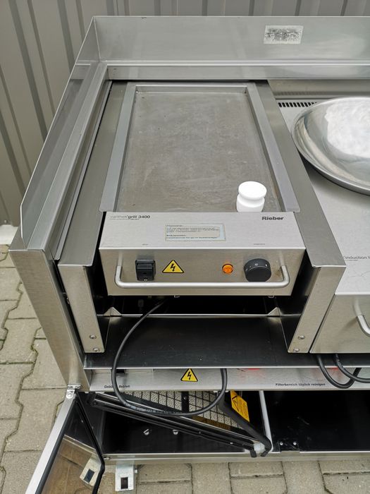 Stacja do gotowania Rieber Wok i płyta elektryczna.
