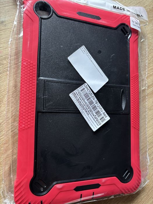 Etui do tableta lenovo
