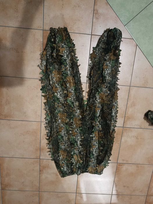 Маскувальний костюм