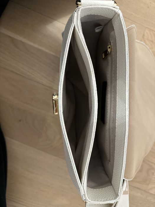 Сумка жіноча біла FURLA lotus s crossbody