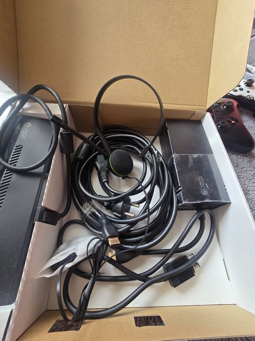 Xbox one pad kinect sluchawki okablowanie tylko 499zl stan idealny