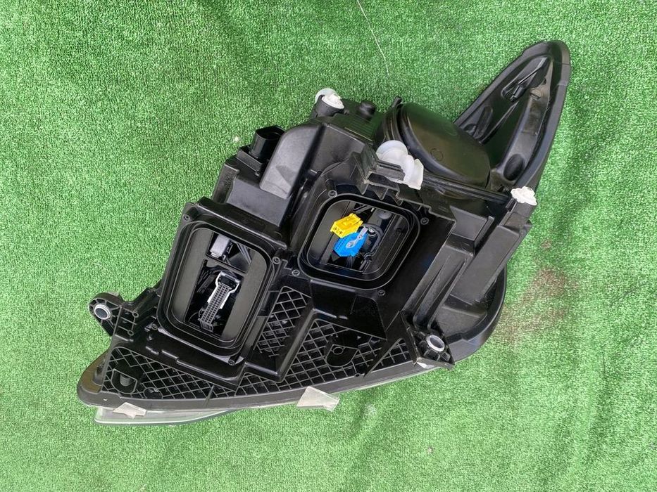 lampa przód prawa mercedes v-klasa w447 a4479063301 full lift czarna