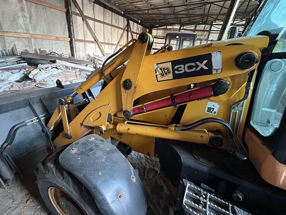 Продам трактор JCB