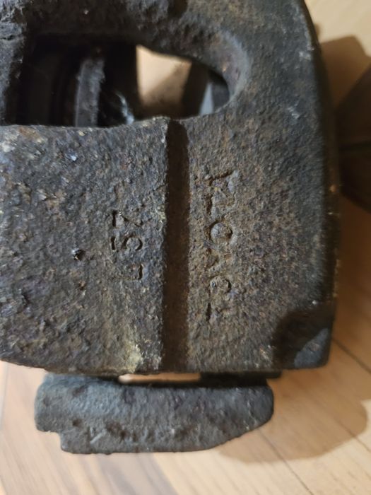 Części Toyota Avensis