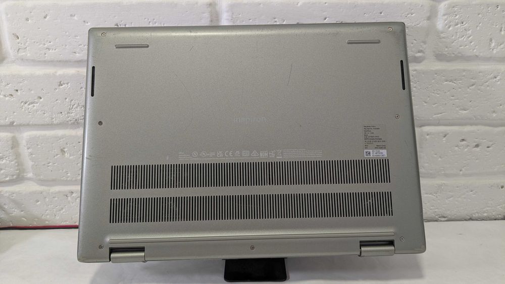 Dell Inspiron 14 7425 2in1 - 14" - Ryzen 5-5625U/16gb/512gb #377