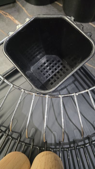Narożna suszarka do naczyń dwa młynki