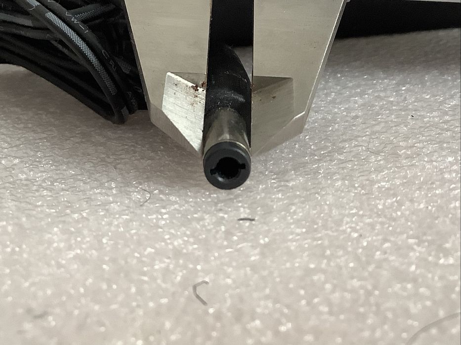 AC adaptador - Carregador ADS-40NP-19-1  19V , 1.58A