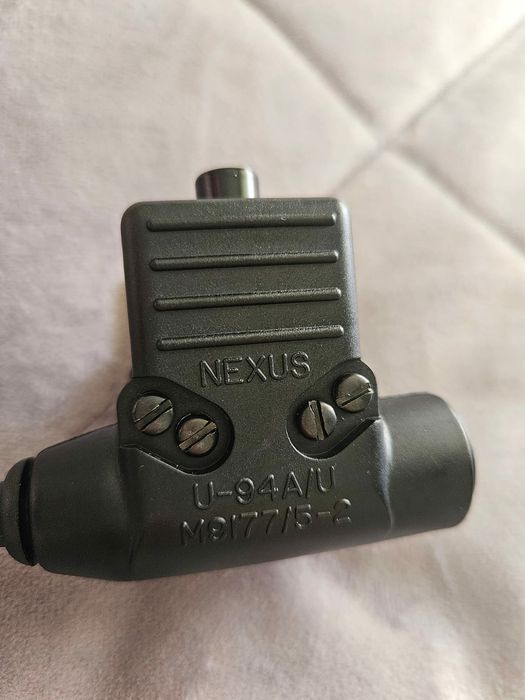 Кнопка PTT Nexus U-94/A під радіостанції Nato,чорний