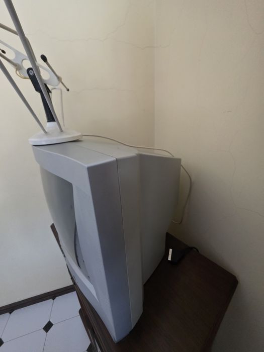 TV com comando - Electronia