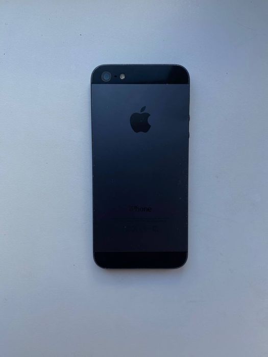 Продам iphone 5.