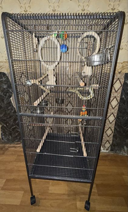 Клітка для різних видів папуг