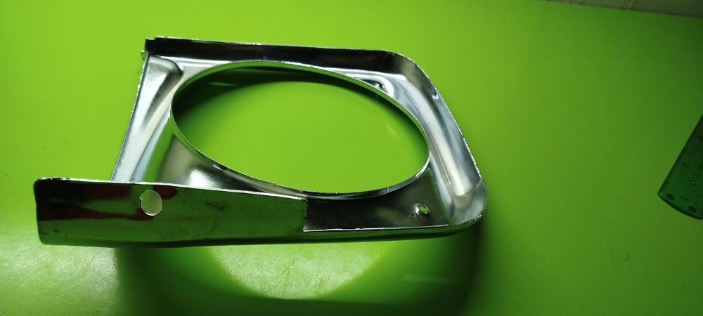 Клик  до бампера  Волга Газ 24 оригинал Новый СССР хром,накладка на передню  фару  НОВА!!!